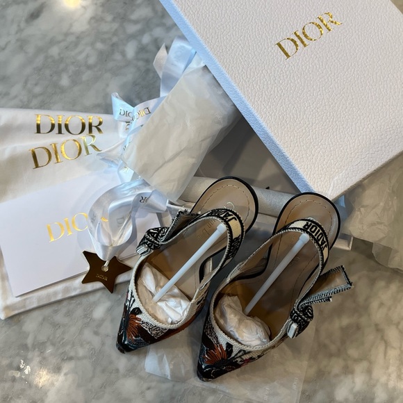 DIOR J’ADIOR Jardin d’Hiver Pump - Picture 11 of 14